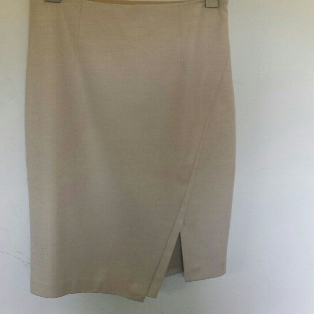 White House Black Market Skirt